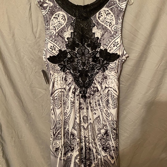 Dress - Picture 2 of 2